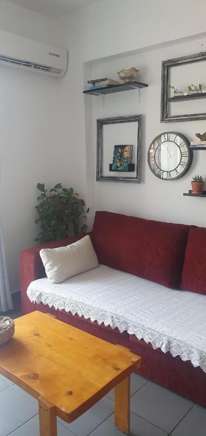 B2 - The Cozy One Apartment Aigio Exterior photo
